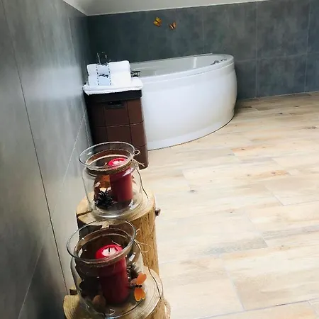 Nibylandia Motylkowa Alpesi faház Nowa Wies Grodziska
