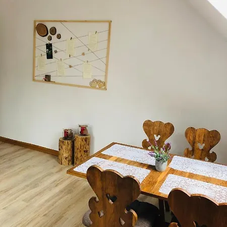Nibylandia Motylkowa Alpesi faház Nowa Wies Grodziska