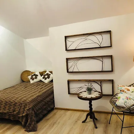 Nibylandia Motylkowa シャレー *