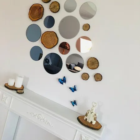 Nibylandia Motylkowa シャレー Nowa Wies Grodziska