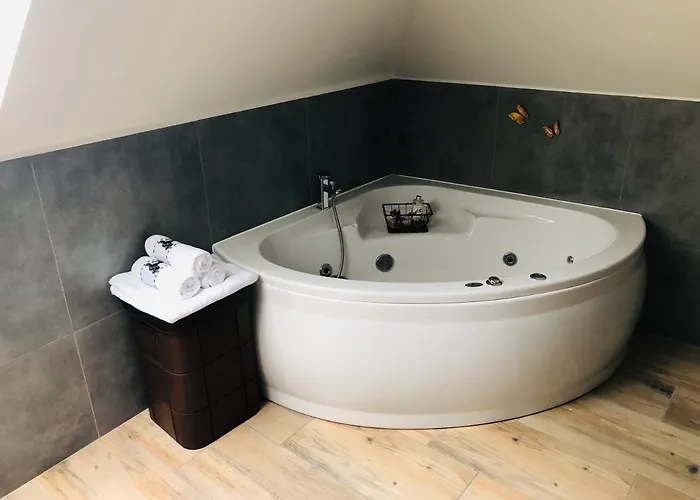 Nibylandia Motylkowa Nowa Wies Grodziska