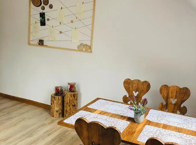 Nibylandia Motylkowa Chalet Nowa Wies Grodziska